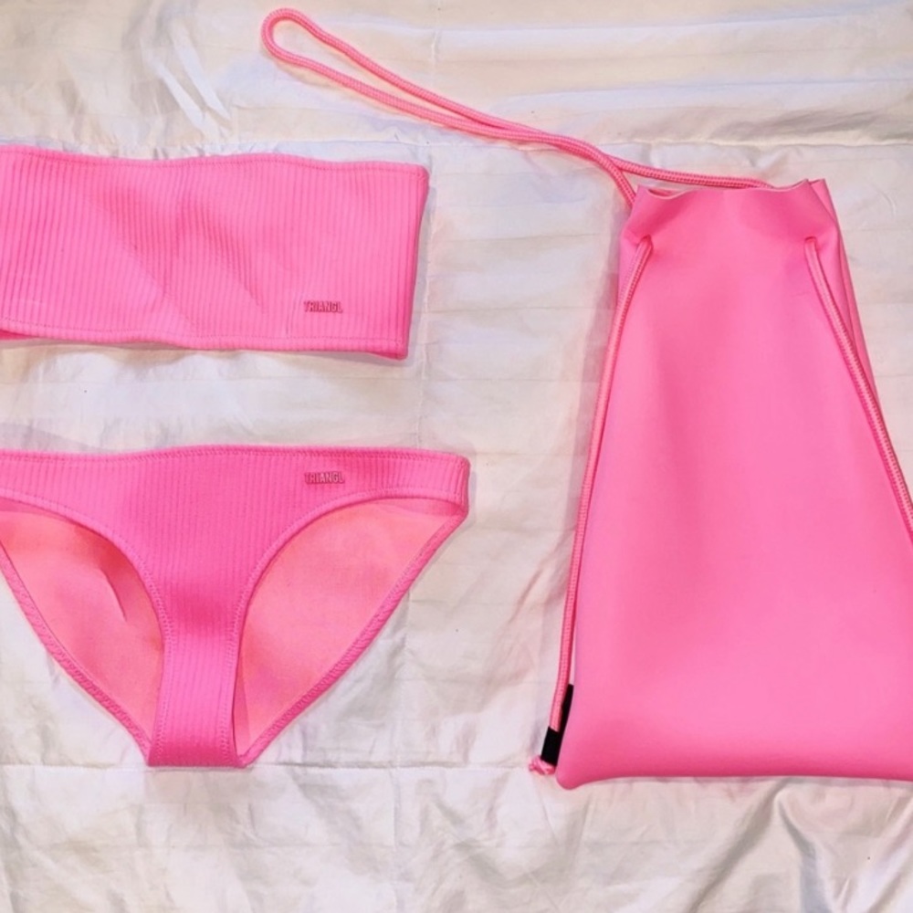 Pink triangl bikini